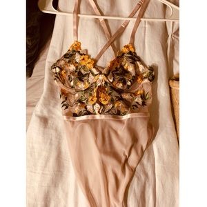 WOMENS SOFT BABY PINK FLORAL BODYSUIT